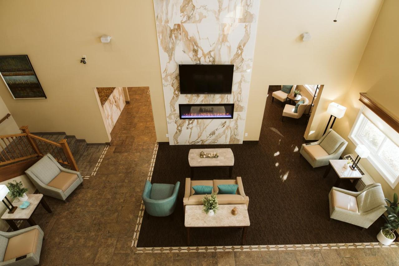 Everspring Suites Bismarck Bagian luar foto