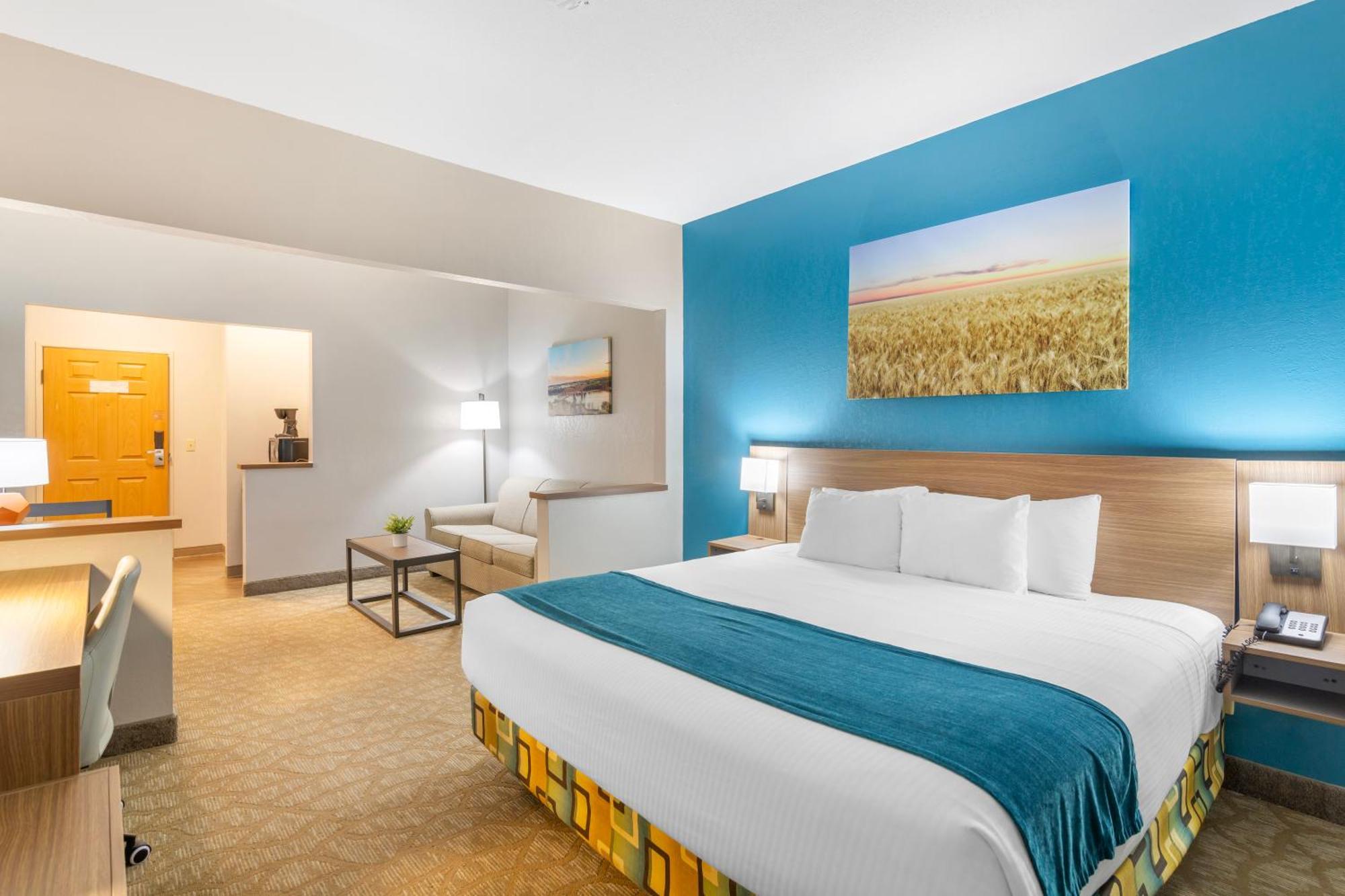 Everspring Suites Bismarck Bagian luar foto