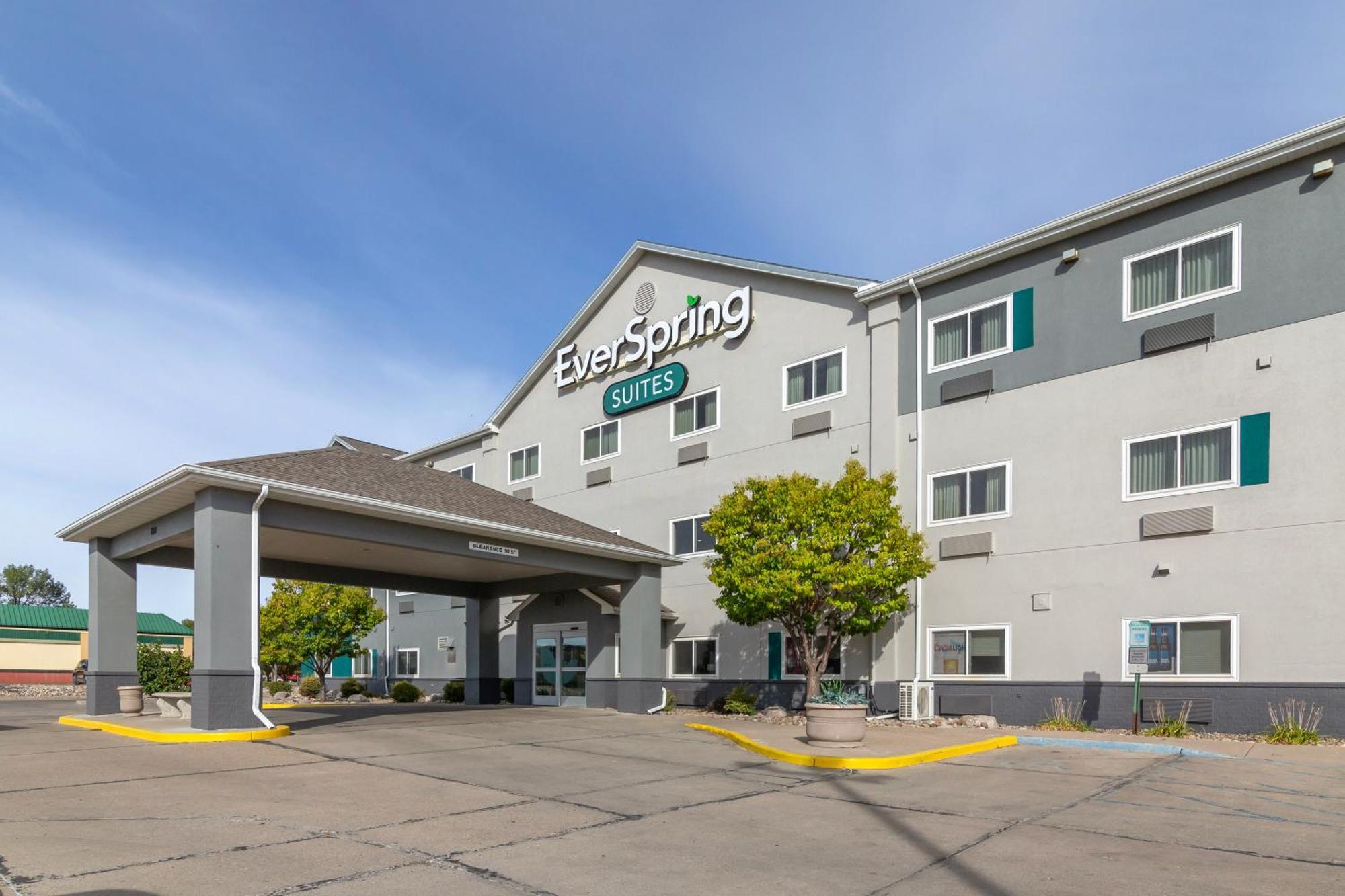 Everspring Suites Bismarck Bagian luar foto